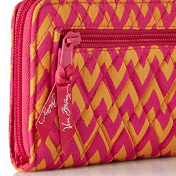 New without tags Vera Bradley Turnlock wallet - Picture 4 of 12